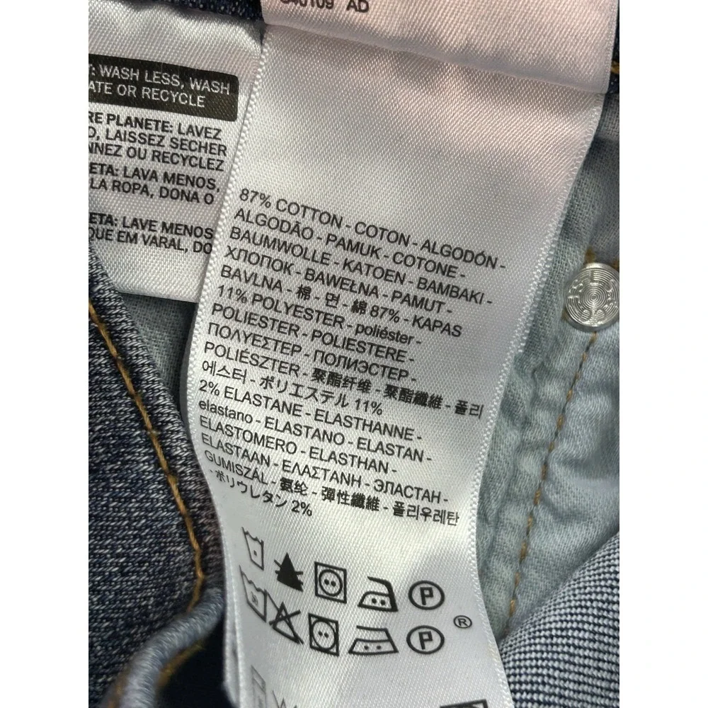 Levis these levi